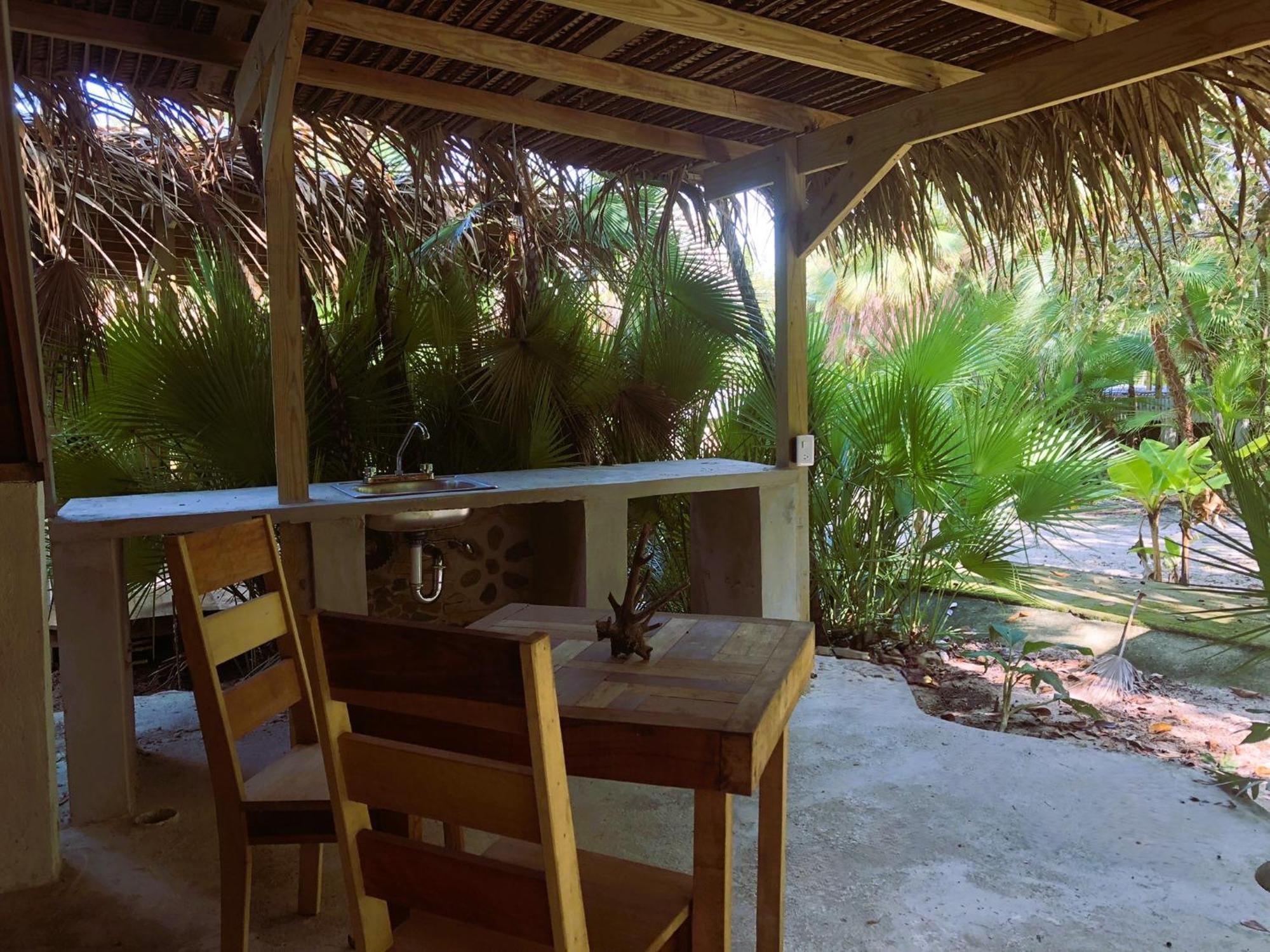 Kin Resort Lodge Maya Beach Exteriör bild