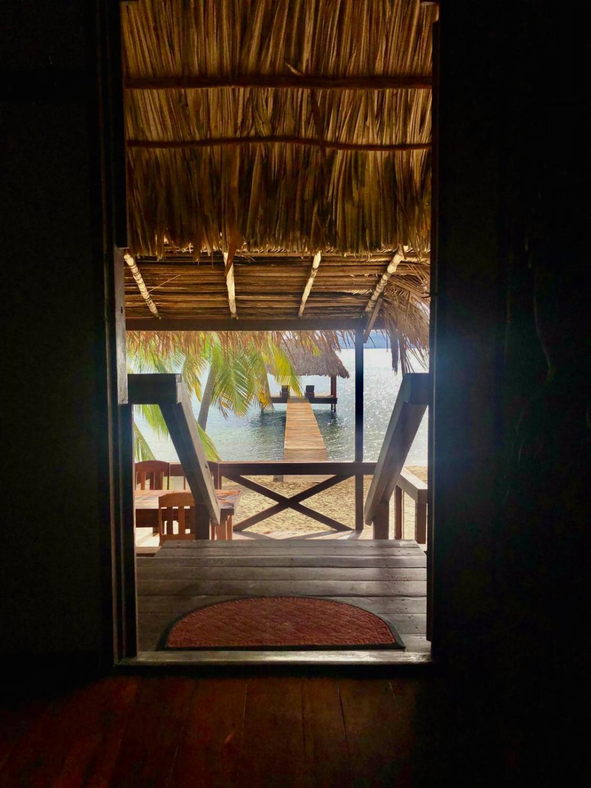 Kin Resort Lodge Maya Beach Exteriör bild