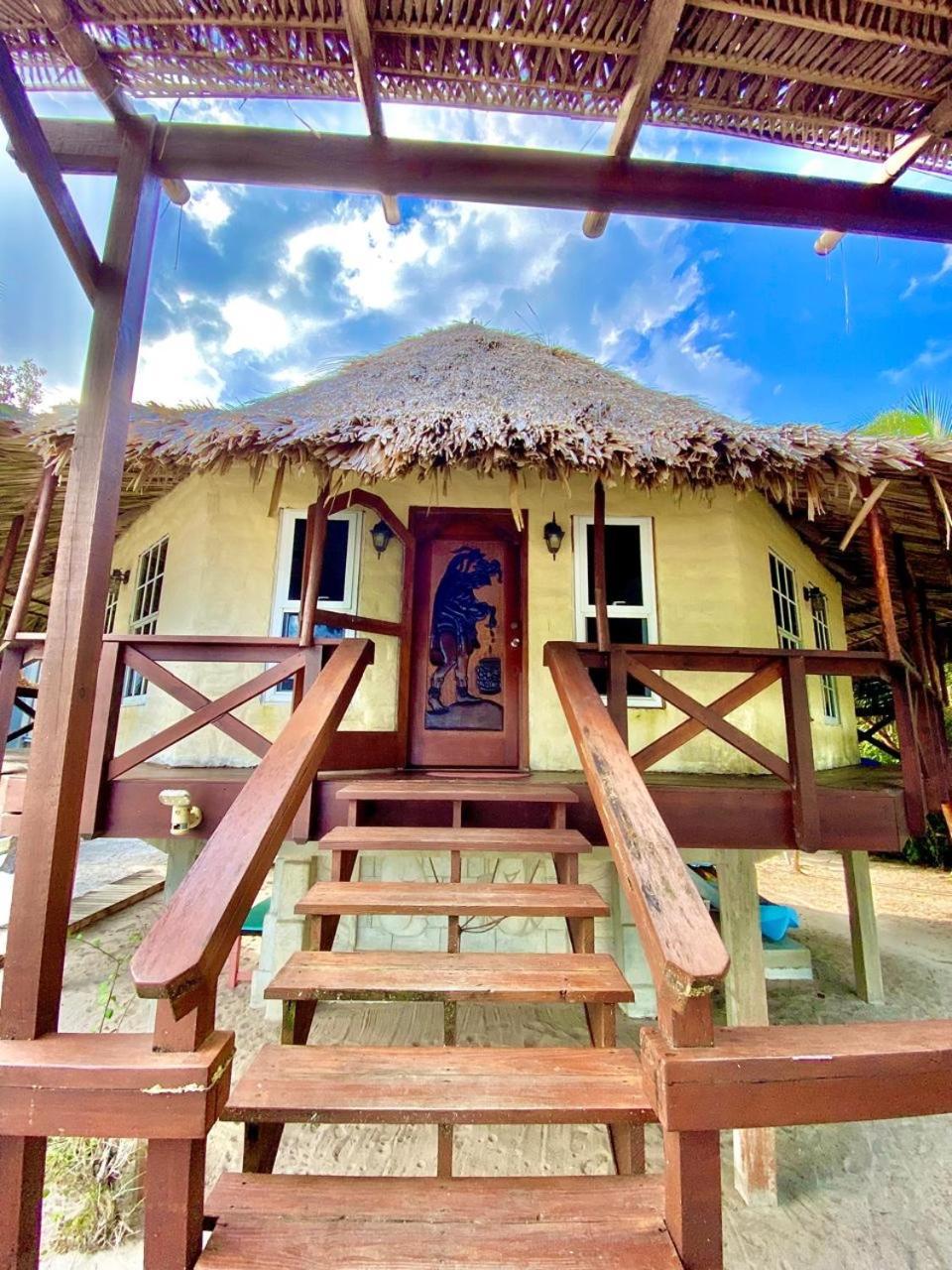 Kin Resort Lodge Maya Beach Exteriör bild